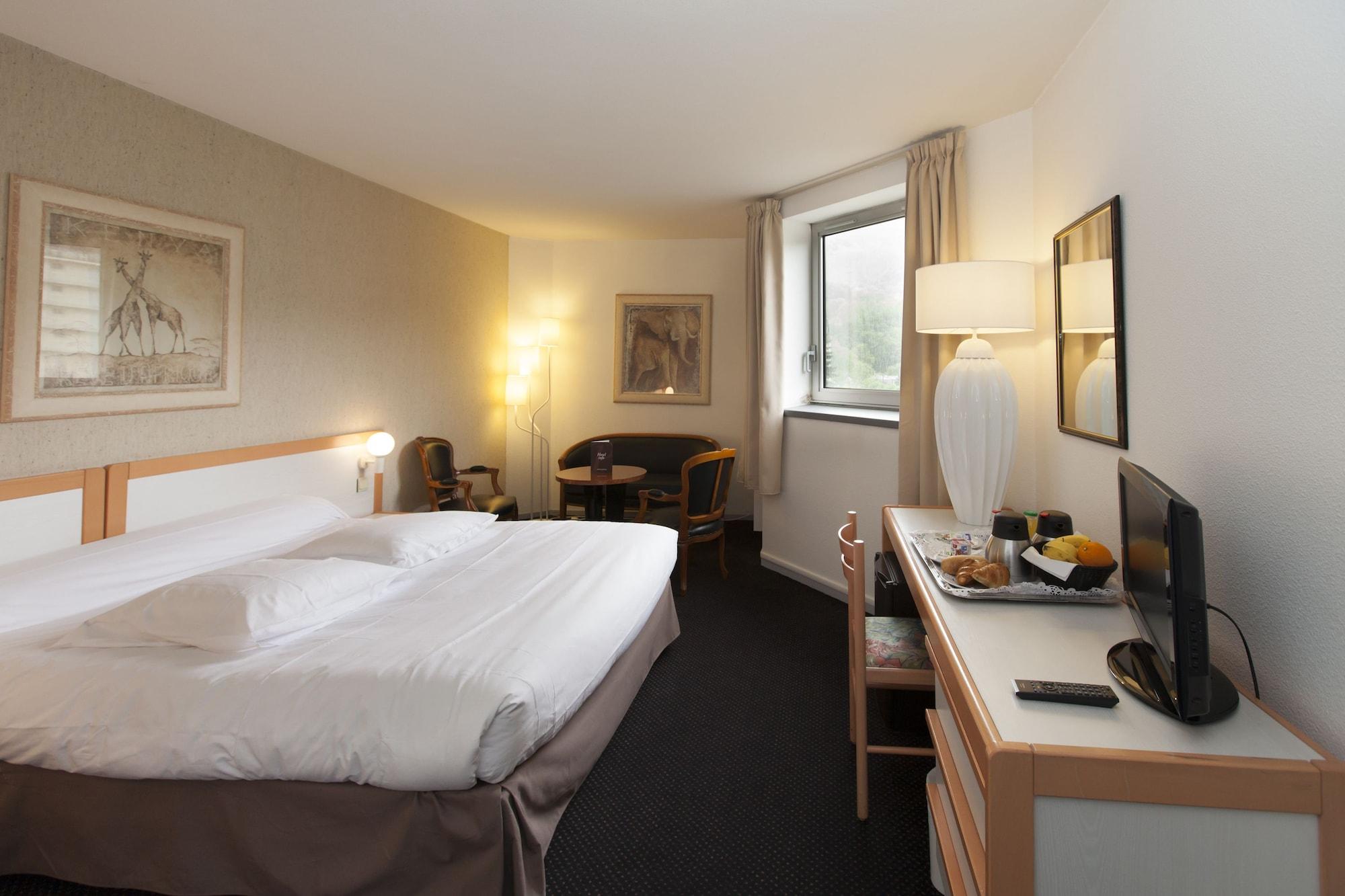Paradis Hotel 4*