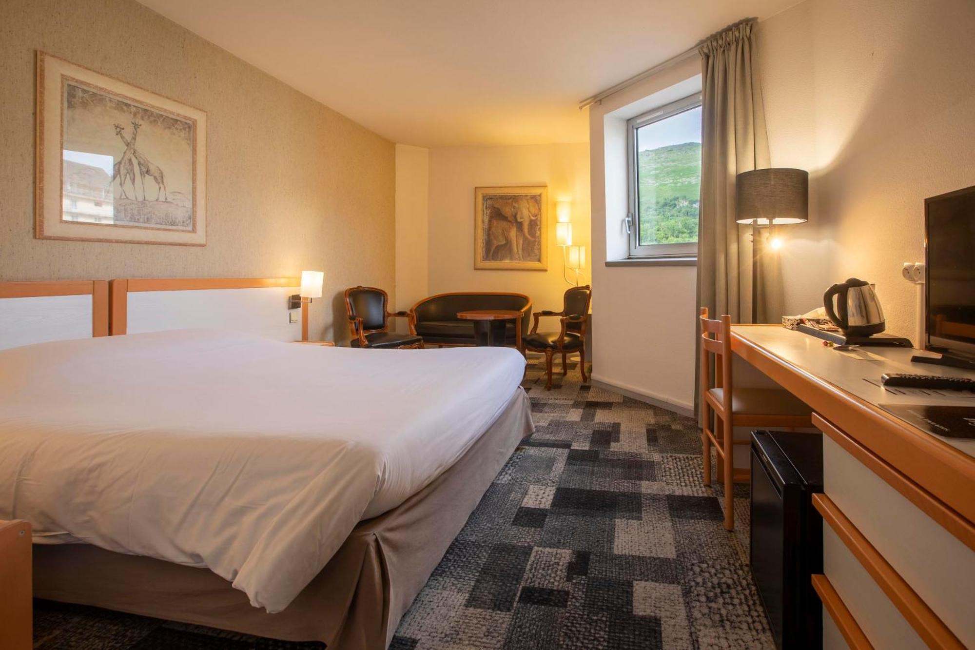 Paradis Hotel 4*